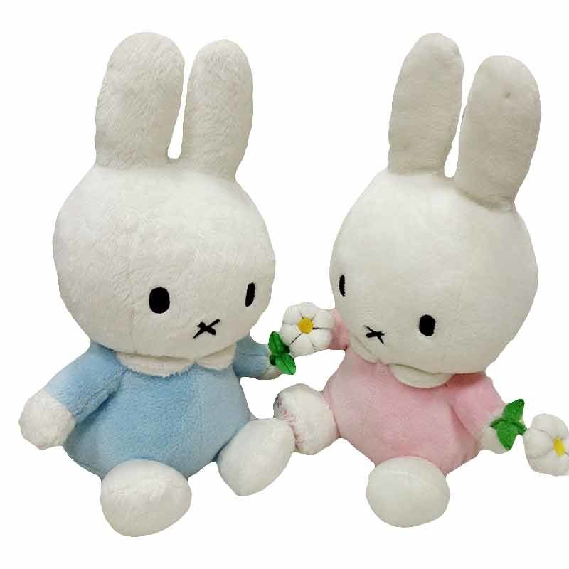 De Dag van kort Bunny Doll For Valentine ' S van het Pluchepaar